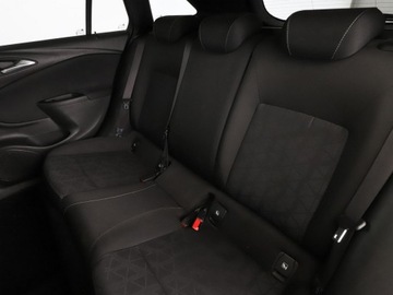 Opel Astra K Sports Tourer 1.6 CDTI 110KM 2019 Opel Astra 1.6 CDTI 6MT 120 Jahre Klimatyzacja, zdjęcie 16