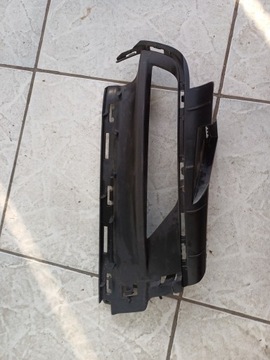 RAMKA HALOGENU ZDERZAKA VOLVO V90 CROSS COUNTRY LEWA