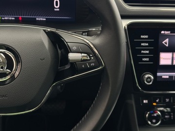 Skoda Superb III Kombi Plug-In Hybrid 1.4 TSI Plug-In-Hybrid 218KM 2022 Skoda Superb Ambition Plug In / 1 właściciel / Sal, zdjęcie 22