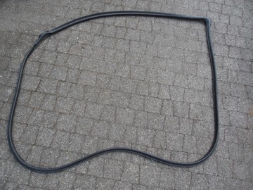 Mazda CX9 Uszczelka drzwi prawy przód 2016-2019