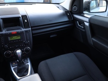Land Rover Freelander II 2.2 TD4 160KM 2009 Land Rover Freelander 2.2 TD4, Salon Polska, zdjęcie 7