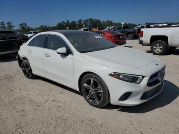 Mercedes Klasa A W177/V177 2022 Mercedes-Benz Klasa A 2022r., 2.0L 2.0 Benzyna 188KM, zdjęcie 3