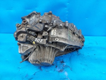 SKRZYNIA VOLVO V70 2.4 D5 666R7002BB MANUAL