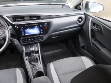 Toyota Auris II Touring Sports Facelifting 1.33 Dual VVT-i 99KM 2018 Toyota Auris 1.3 Dual VVT-i, Salon Polska, zdjęcie 7