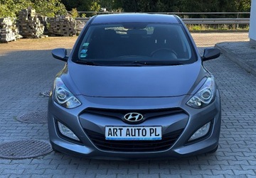 Hyundai i30 II Hatchback 5d 1.6 CRDi 110KM 2015 Hyundai i30 1.6 Diesel 110 KM Klimatyzacja, zdjęcie 14