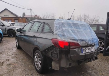 Opel Astra K Sportstourer Facelifting 1.2 Turbo 130KM 2021 Opel Astra 2021r, SALON POLSKA. 1.2 Benzyna. Uszkodzony prawy tyl. Jezdzi., zdjęcie 2