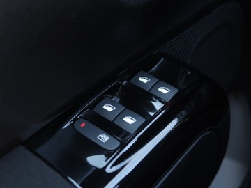 Citroen C3 III Hatchback Facelifting 1.2 PureTech 83KM 2020 Citroen C3 1.2 PureTech, Salon Polska, Serwis ASO, zdjęcie 16