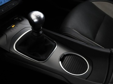 Toyota Avensis III Wagon Facelifting 2015 1.8 Valvematic 147KM 2016 Toyota Avensis niski przebieg skóra navi grzane, zdjęcie 27