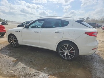 Maserati Levante 2017 Maserati Levante Luxury 2017 3.0 Benzyna 345KM, zdjęcie 1