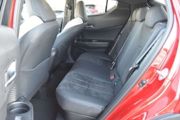 Toyota C-HR I Crossover Facelifting 2.0 Hybrid Dynamic Force 184KM 2021 Toyota C-HR SalonPL 2.0 Hybrid GR Sport 184KM e-CVT ASO Safety Sense 2 FV23, zdjęcie 28