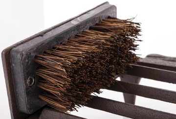 Декоративная машинка для чистки обуви из коричневого чугуна