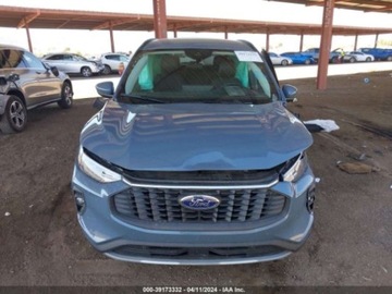 Ford Escape III 2023 Ford Escape 2023r, PHEV, 2.5L, 4x4 2.5 Benzyna 200KM, zdjęcie 4