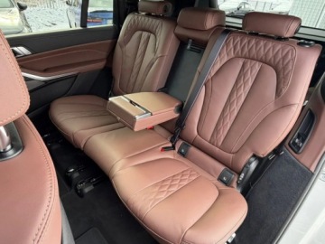 BMW X7 SUV Facelifting 3.0 40d 352KM 2026 BMW X7 xDrive40d Individual Edition Suv 3.0 (352KM) 2026, zdjęcie 9