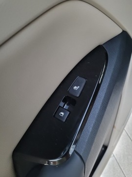 Kia Sportage V 2023 Sportage HEV Business Line 1.6 T-GDi HEV 210 KM 6AT 4WD / jasny środek, zdjęcie 29