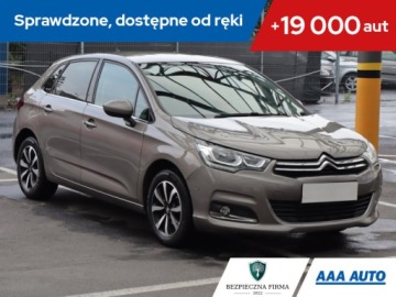 Citroen C4 II Hatchback 5d Facelifting 1.2 PureTech 110KM 2017 Citroen C4 1.2 PureTech, Navi, Klima, Klimatronic