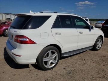 Mercedes Klasa M W166 2015 Mercedes-Benz ML 2015 MERCEDES-BENZ ML 400 4MA..., zdjęcie 3