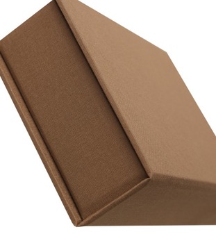 Фотокоробка 10х15 на 100 фотографий 1846 г.