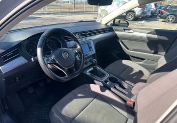 Volkswagen Passat B8 Variant 1.4 TSI BlueMotion Technology 125KM 2018 Volkswagen Passat 1.4TSI 125KM 2018r. Salon Polska F-Vat 23 1.4 Benzyna, zdjęcie 9