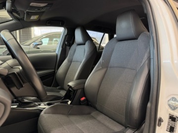 Toyota Corolla XII TS Kombi Facelifting 2.0 Hybrid Dynamic Force 196KM 2022 Toyota Corolla Comfort + Tech + Style / Kamera cof, zdjęcie 8