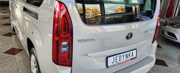 Toyota 2022 Toyota Proace City Verso Polski salon 130KM Long 7foteli Perfekcyjny stan, zdjęcie 19