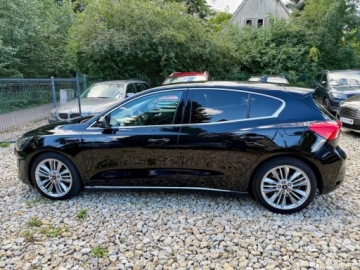 Ford Focus IV Hatchback 1.5 EcoBoost 182KM 2019 Ford Focus VIGNALEFULL OPCJANaviKameraLedSkoraIdealny Stan 1.5 182KM, zdjęcie 35