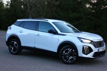 Peugeot 2008 II SUV 1.5 BlueHDi 130KM 2023 Peugeot 2008 1.5 HDI 130KM LIFT AUTOMAT ALLURE I Wlasciciel ASO Bezwypadko, zdjęcie 2