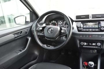 Skoda Fabia III Kombi Facelifting 1.0 TSI 95KM 2021 Skoda Fabia SalonPL 95KM Combi Ambition Plus ComfortPlus Kessy ASO VAT 23, zdjęcie 9