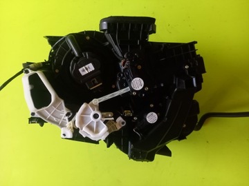 POUZDRO RADIÁTORU RADIÁTOR EVROPA RENAULT CAPTUR I 18R