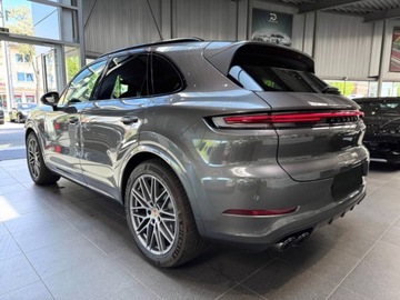Porsche Cayenne III SUV Plug-In Facelifting 3.0 470KM 2025 PORSCHE Cayenne E-Hybrid Black Edition Suv 3.0 (470KM) 2025, zdjęcie 1