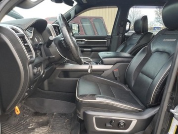  RAM 1500 2021r., Laramie, od ubezpieczalni 5.7 Benzyna 395KM, zdjęcie 6