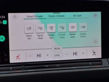 Volkswagen Golf VIII Variant 2.0 TDI 150KM 2021 Volkswagen Golf Variant Martwe poleVirtualFaktura23 Masaz fotela kierowcy, zdjęcie 20