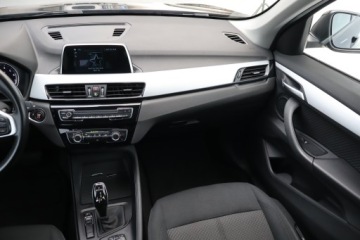 BMW X1 F48 2018 BMW X1 sDrive18i, Salon Polska, Serwis ASO, zdjęcie 7