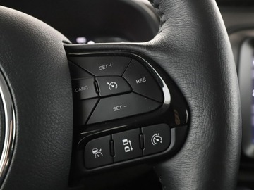 Jeep Renegade SUV Plug-In Seria 2/3 1.3 Turbo 4xe PHEV 240KM 2022 Jeep Renegade 1.3 T4 4xe Plug-in Hybrid Nawigacja, zdjęcie 32