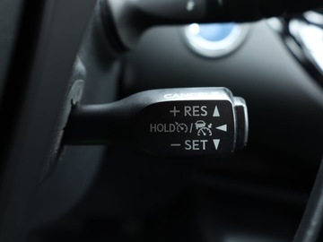 Toyota C-HR I Crossover Facelifting 1.8 Hybrid 122KM 2022 Toyota C-HR 1.8 Hybrid, Serwis ASO, Automat, zdjęcie 19