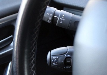 Peugeot 2008 I SUV Facelifting 1.2 PureTech 130KM 2018 Peugeot 2008 1.2 130 KM Allure MirrorScreen Czujniki Navi Panorama Salon PL, zdjęcie 27