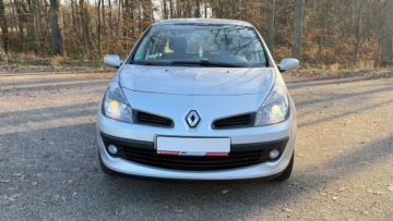 Renault Clio III Hatchback 5d 1.6 i 16V 88KM 2007 Renault Clio Raty 1.6 benz 88KM Klimatronic. bogata wersja Zarej w PL Gwar, zdjęcie 2