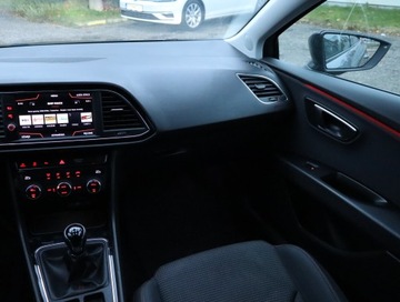 Seat Leon III Hatchback Facelifting 1.4 TSI 125KM 2018 Seat Leon 1.4 TSI, Salon Polska, Navi, Klima, zdjęcie 7