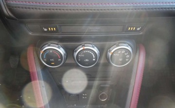 Mazda CX-3 Crossover 2.0 SKY-G 120KM 2016 Mazda CX-3 2016r, Salonowa, 2.0 Benzyna, Uszkodzona, Poobijana, Jezdzi. VA, zdjęcie 13