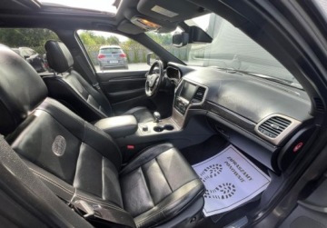 Jeep Grand Cherokee IV 2017 Jeep Grand Cherokee auto jak nowefull wersja summit overland 3.0 Diesel, zdjęcie 21
