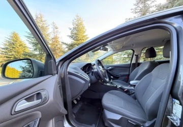 Ford Focus III Kombi Facelifting 1.0 EcoBoost 125KM 2015 Ford Focus Ford Focus 1.0 EcoBoost Titanium Benzyna 125KM, zdjęcie 14