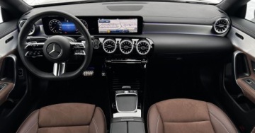Mercedes CLA C118/X118 Coupe Facelifting 1.3 200 163KM 2025 Mercedes-Benz CLA Od Dealera AMG Line Kamera Czujniki Podgrzewana Kierowni, zdjęcie 19