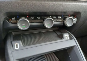 Citroen 2023 Citroen C4 99 e-C4 Feel Pack 136 KM EV50kWh AT I wl. GWARANCJA FV23, zdjęcie 16