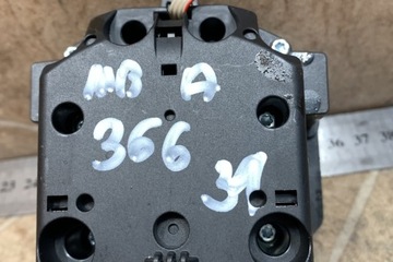 KNOFLÍK ŘÍZENÍ NAVIGACE MERCEDES-BENZ E (W212) A2048709558 1.8L