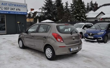 Hyundai i20 I Hatchback 5d Facelifting 1.2 DOHC 85KM 2013 Hyundai i20 LIFT Benzyna 1.2 Klimatyzacja 1.2 Benzyna 85KM, zdjęcie 8