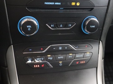 Ford S-Max II Van 2.0 EcoBlue 150KM 2019 Ford S-Max 2.0 EcoBlue, Automat, Navi, Klima, zdjęcie 18