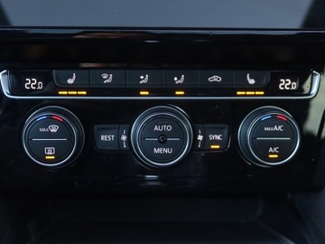 Volkswagen Arteon Fastback 2.0 TSI 272KM 2019 VW Arteon 2.0 TSI 4Motion, Salon Polska, zdjęcie 12