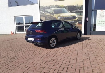 Volkswagen Golf VIII Hatchback 1.5 TSI EVO 130KM 2021 Volkswagen Golf EVO Life 1.5 TSI 130KM Czujniki Tempomat LED Clima ASO, zdjęcie 1