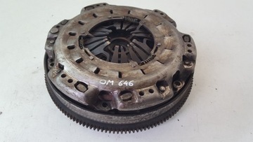 KOLO DVOUHMOTNÉ KOTOUČ PŘÍTLAČÁK MERCEDES W211 2,2CDI