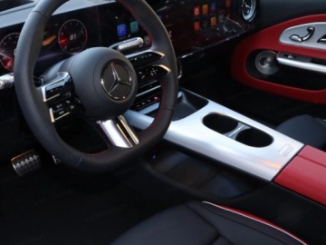 Mercedes CLA C118/X118 2025 MERCEDES-BENZ CLA 220 4-Matic AMG Line 1.5 (190KM) 2025, zdjęcie 7