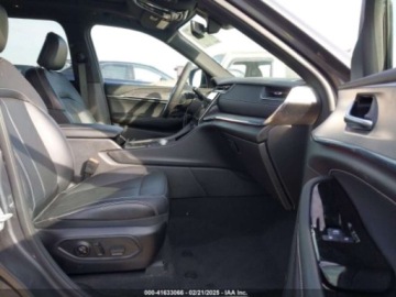 Jeep Grand Cherokee V 2024 Jeep Grand Cherokee Overland, 2024r., 4x4, 3.6L 3.6 Benzyna 293KM, zdjęcie 9